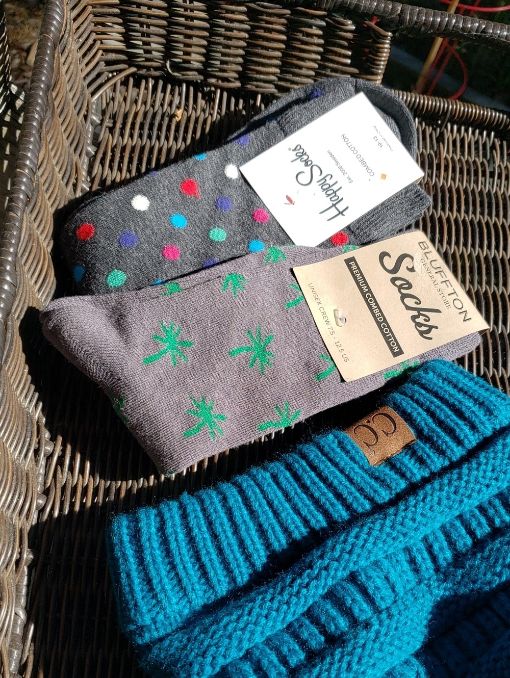 Womens CC Beanie & Gray Socks - Green Palm Print Lot